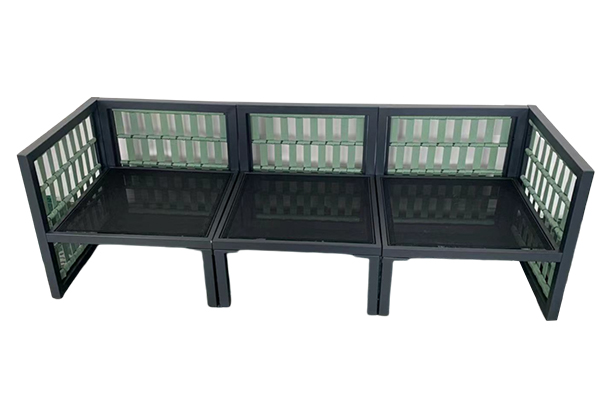 Outdoor Iron Cloth Corner